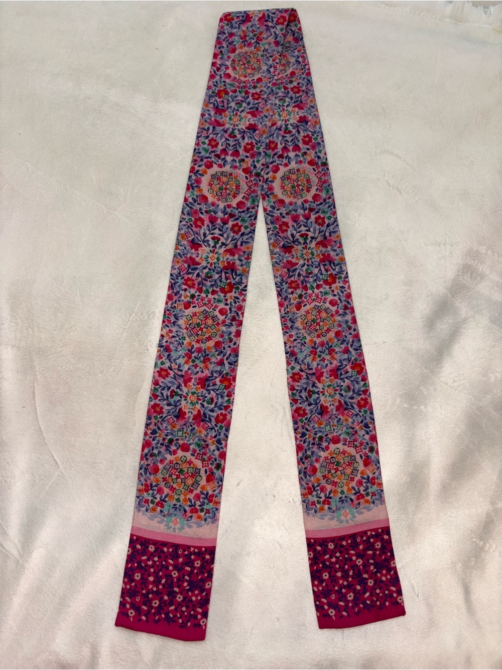 Authentic Silk Louis Vuitton Catania Bandeau Scarf Twilly M72853